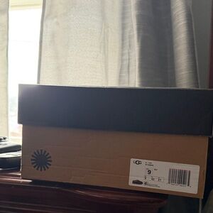 UGG Black and Brown Shoe Box